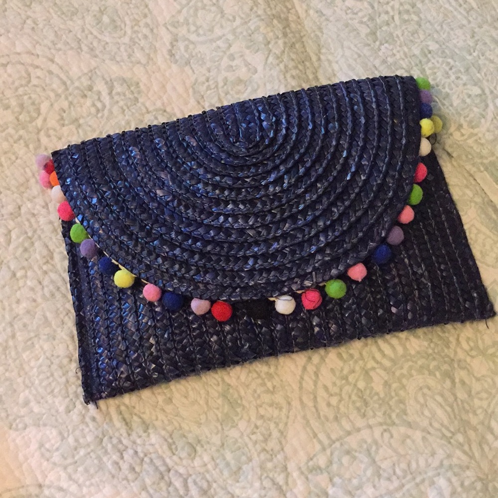 Fun Pom Pom clutch - Picture 1 of 2